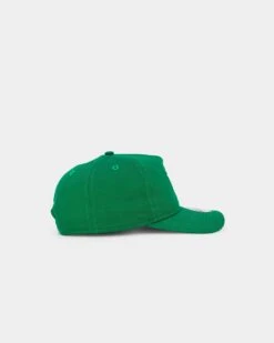 New Era Las Vegas Raiders 'Kelly Green Embossed Logo' Old Golfer Snapback Kelly Green -Mitchell & Ness Shop 196499822633 default 0040