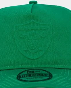New Era Las Vegas Raiders 'Kelly Green Embossed Logo' Old Golfer Snapback Kelly Green -Mitchell & Ness Shop 196499822633 default 0060