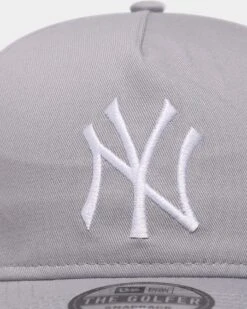 New Era New York Yankees 'Koala Grey' Old Golfer Snapback Grey/White 7 New Era New York Yankees 'Koala Grey' Old Golfer Snapback Grey/White -Mitchell & Ness Shop 196500151998 default 0050