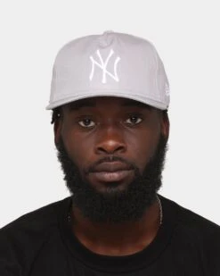 New Era New York Yankees 'Koala Grey' Old Golfer Snapback Grey/White 9 New Era New York Yankees 'Koala Grey' Old Golfer Snapback Grey/White -Mitchell & Ness Shop 196500151998 mens 0100 645527dc e134 4e8a ac83 17a662948f7e
