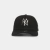 New Era New York Yankees 'Metal Badge' 9FORTY K-Frame Snapback Black/Silver -Mitchell & Ness Shop 196819011105 default 0010