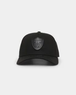 New Era Las Vegas Raiders 'Metal Badge' 9FORTY K-Frame Snapback Black/Black
