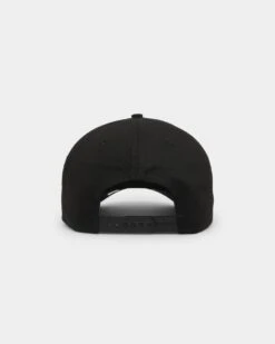 New Era Las Vegas Raiders 'Metal Badge' 9FORTY K-Frame Snapback Black/Black -Mitchell & Ness Shop 196819011280 default 0020