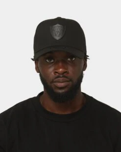 New Era Las Vegas Raiders 'Metal Badge' 9FORTY K-Frame Snapback Black/Black -Mitchell & Ness Shop 196819011280 mens 0100