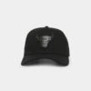 New Era Chicago Bulls 'Metal Badge' 9FORTY K-Frame Snapback Black/Black -Mitchell & Ness Shop 196819011372 default 0010