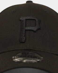 New Era Pittsburgh Pirates 'Black On Black' 9FORTY Casual Strapback Black/Black -Mitchell & Ness Shop 196819011426 default 0050