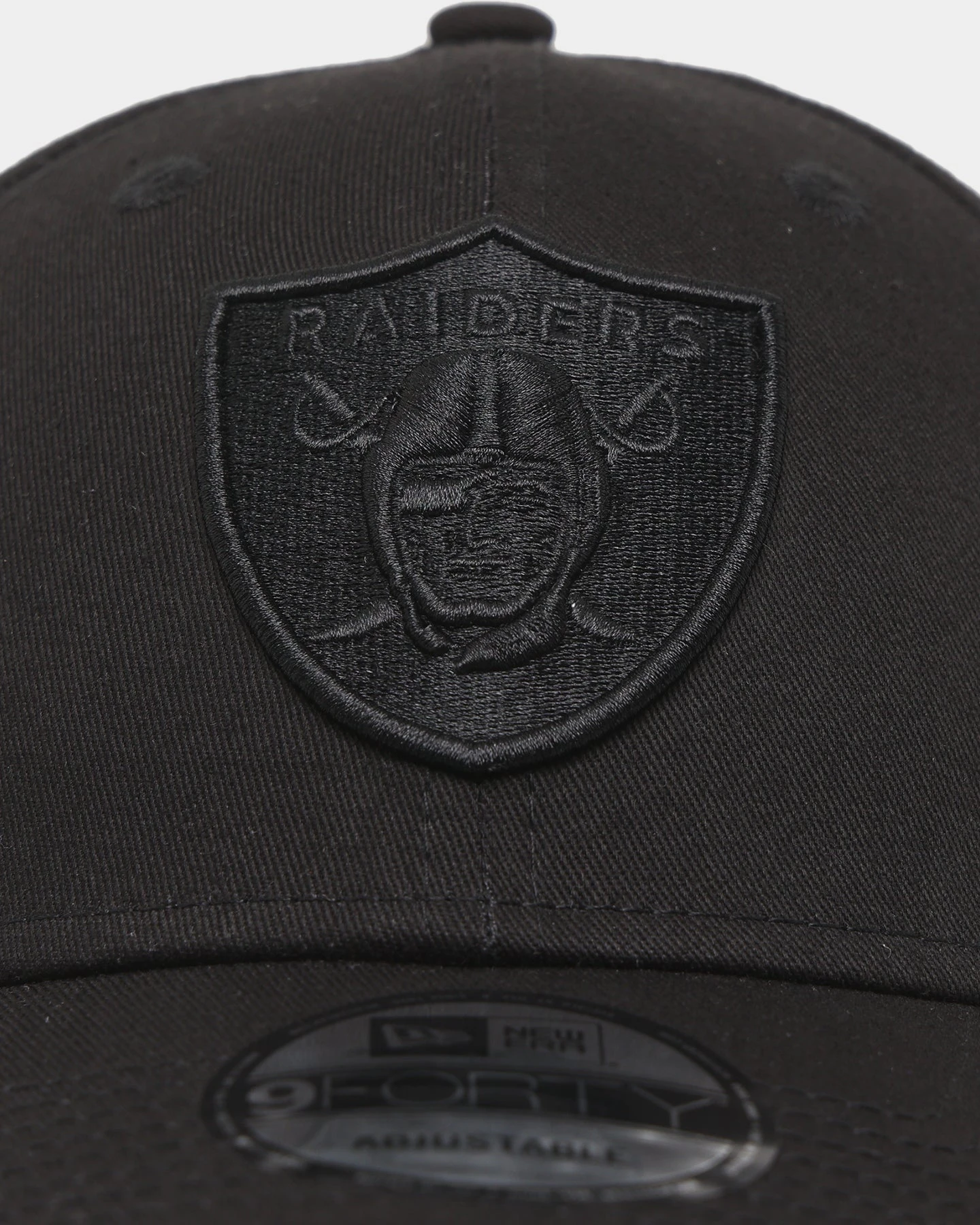 New Era Las Vegas Raiders 'Black On Black' 9FORTY Casual Strapback Black/Black New Era Las Vegas Raiders 'Black On Black' 9FORTY Casual Strapback Black/Black -Mitchell & Ness Shop 196819011679 default 0050