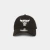 New Era Chicago Bulls Core 9FORTY Casual Strapback Black/White 1 New Era Chicago Bulls Core 9FORTY Casual Strapback Black/White -Mitchell & Ness Shop 196819011723 default 0010