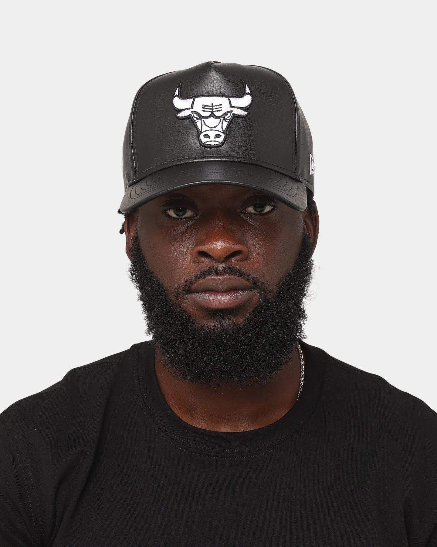 New Era Chicago Bulls 'PU Leather' 9FORTY K-Frame Strapback Black/White New Era Chicago Bulls 'PU Leather' 9FORTY K-Frame Strapback Black/White -Mitchell & Ness Shop 196819075091 mens 0100
