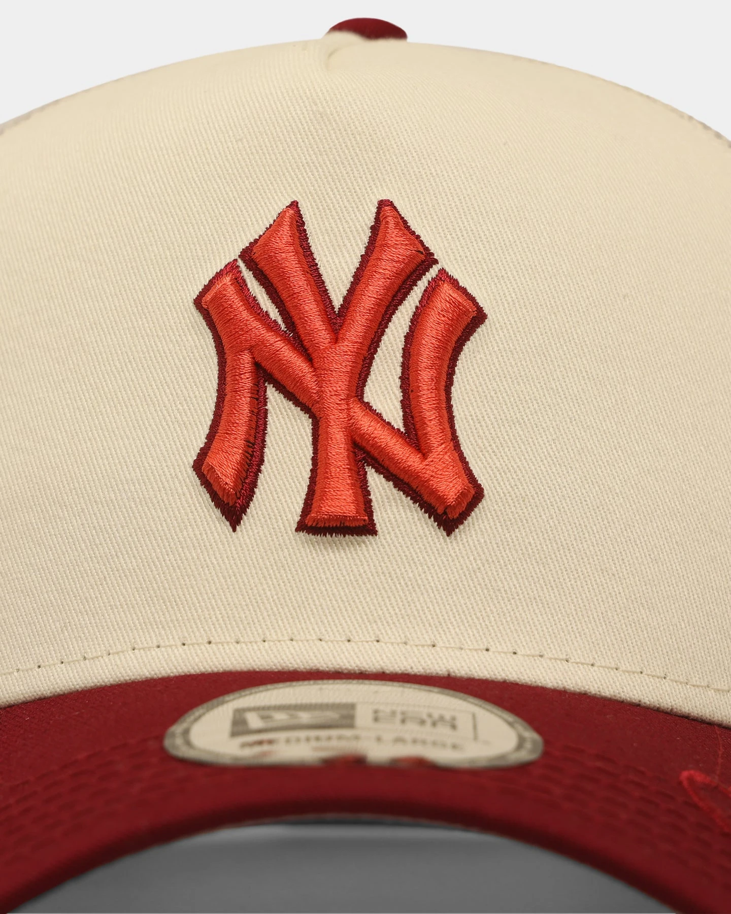 New Era New York Yankees 'Certified Lover 2.0' 9FORTY K-Frame Snapback Chrome White New Era New York Yankees 'Certified Lover 2.0' 9FORTY K-Frame Snapback Chrome White -Mitchell & Ness Shop 197212565820 default 0050