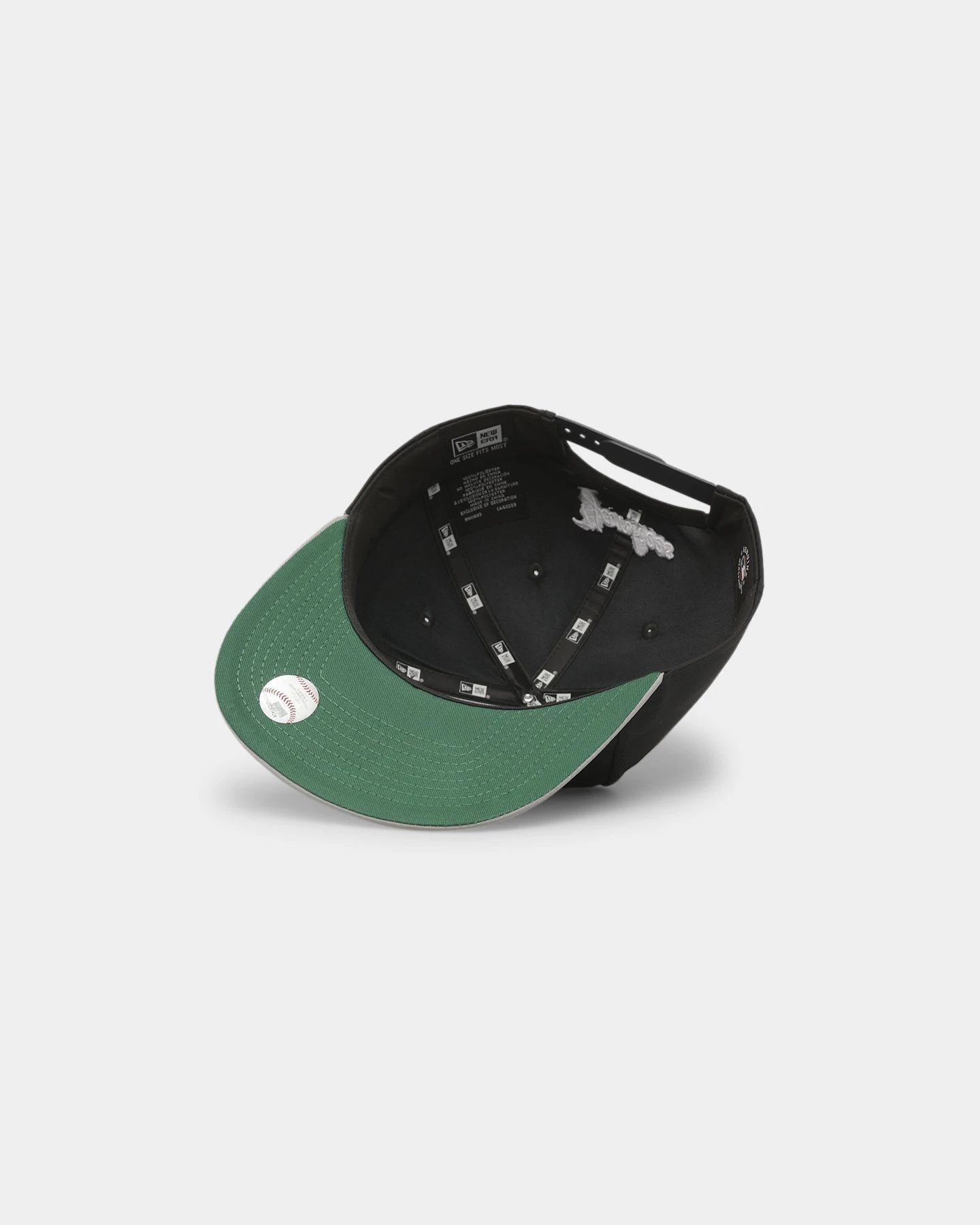 New Era New York Yankees 'Retro Block Script' Golfer Snapback Navy New Era New York Yankees 'Retro Block Script' Golfer Snapback Navy -Mitchell & Ness Shop 197213637168 default 060