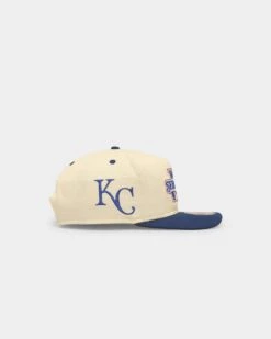 New Era Kansas City Royals '1980s World Series Through The Decades' 1985 World Series Golfer Snapback Chrome White/Original Team Colours -Mitchell & Ness Shop 197214869971 default 0030
