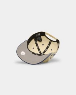 New Era Kansas City Royals '1980s World Series Through The Decades' 1985 World Series Golfer Snapback Chrome White/Original Team Colours -Mitchell & Ness Shop 197214869971 default 0060