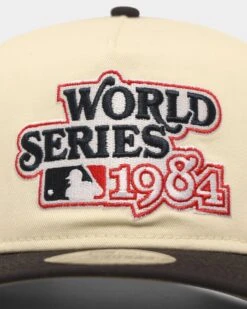 New Era Detroit Tigers 'World Series 1984' Golfer Snapback Chrome White/Original Team Colours -Mitchell & Ness Shop 197214870007 default 0050