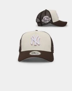 New Era New York Yankees 'Neapolitan Ice Cream' Trucker 9FORTY K-Frame Snapback Chrome White