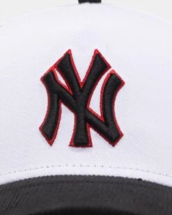 New Era New York Yankees 'Fire Red' 9FORTY A-Frame Snapback White/Black -Mitchell & Ness Shop 197707153884 default 0050