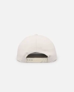 New Era San Diego Padres 'Currency Corduroy' Golfer Pre-Curved Snapback Chrome White 4 New Era San Diego Padres 'Currency Corduroy' Golfer Pre-Curved Snapback Chrome White -Mitchell & Ness Shop 197882457395 default 0020