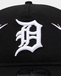 New Era Detroit Tigers 'Twisted Thorns' Golfer Pre-Curved Snapback Black -Mitchell & Ness Shop 197882780790 default 0050