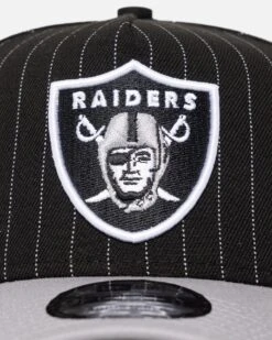 New Era Las Vegas Raiders '2-Tone Pinstripe' 9FORTY A-Frame Snapback Pinstripe -Mitchell & Ness Shop 197883879271 default 0050