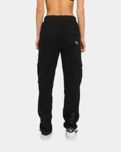 Carré Evolution Cargo Track Pant Black 4 Carré Evolution Cargo Track Pant Black -Mitchell & Ness Shop 4454569222377 womens 00040
