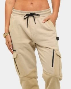 Carré Evolution Cargo Track Pant Stone -Mitchell & Ness Shop 4454569222445 womens 00050