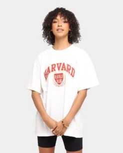 NATIONAL COLLEGIATE ATHLETIC ASSC Harvard University Team Arch Logo Vintage T-Shirt Vintage White